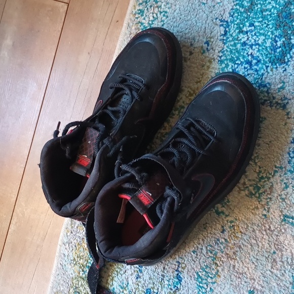 Nike Shox Spotlight - Picture 2 of 4